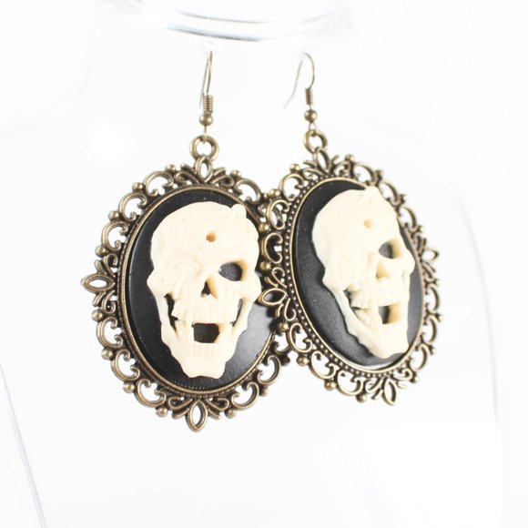 Skull Steampunk Gothic Victorian Cameo Earrings – XLRG, Bronze Tone Metal - Picture 4 of 5